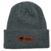 Image de Tuque Tofino avec écusson en cuir 